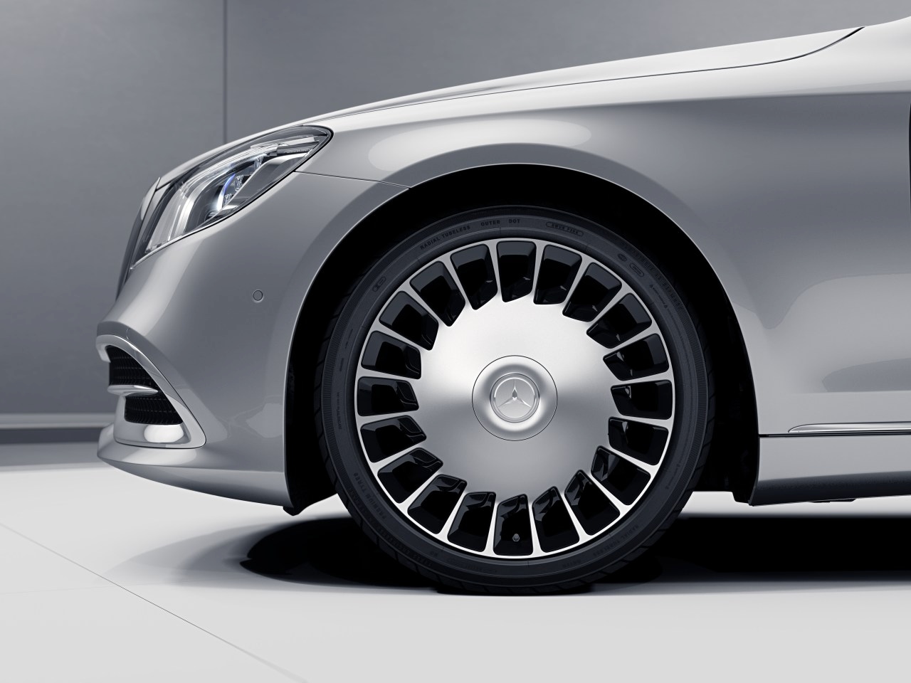 Hub cap, large - silver-coloured, polished, Paint
