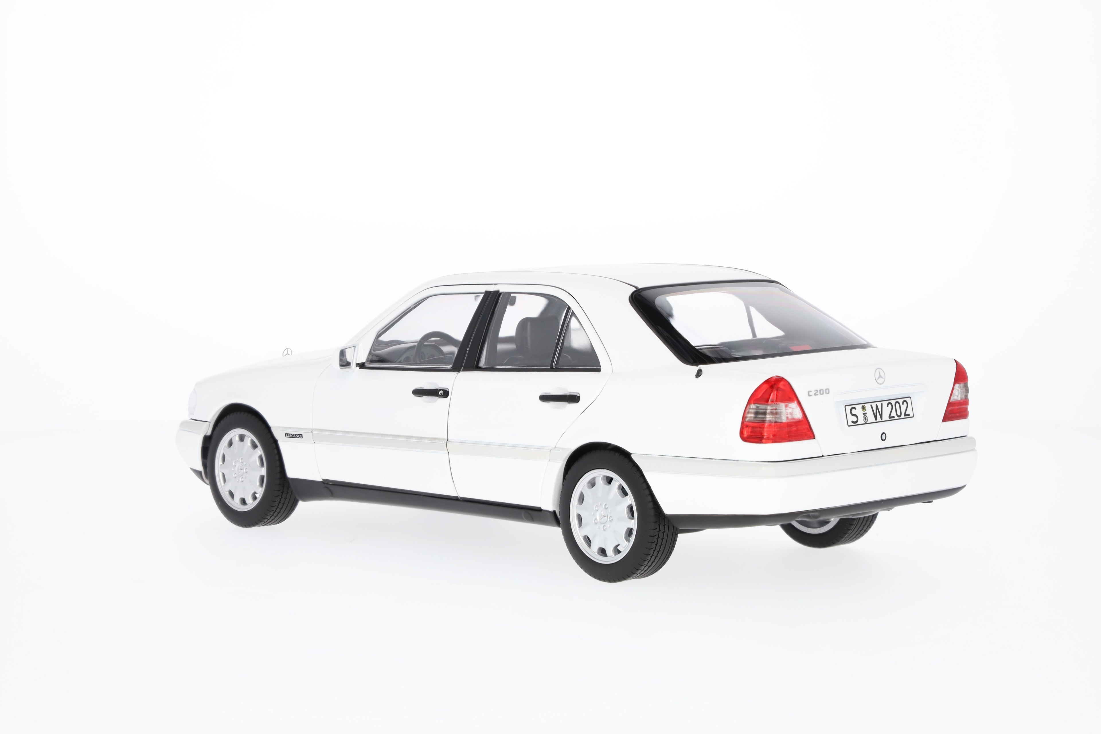 C 200 Sedan W 202 (1993-1996) - polar white, Norev, 1:18