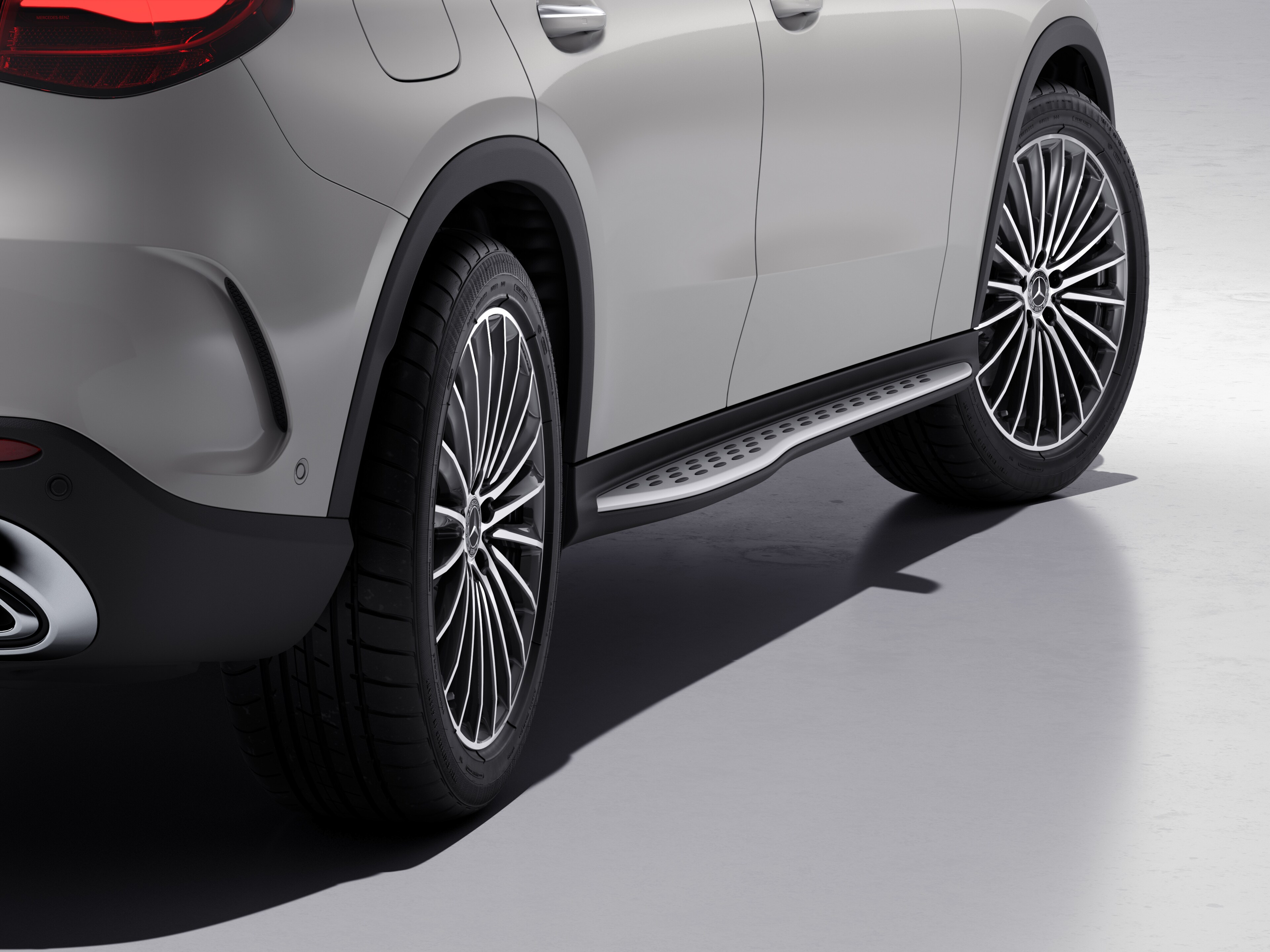 Running boards, in aluminium look with rubber studs, Set - Aluminium, black-silver, LHD/RHD