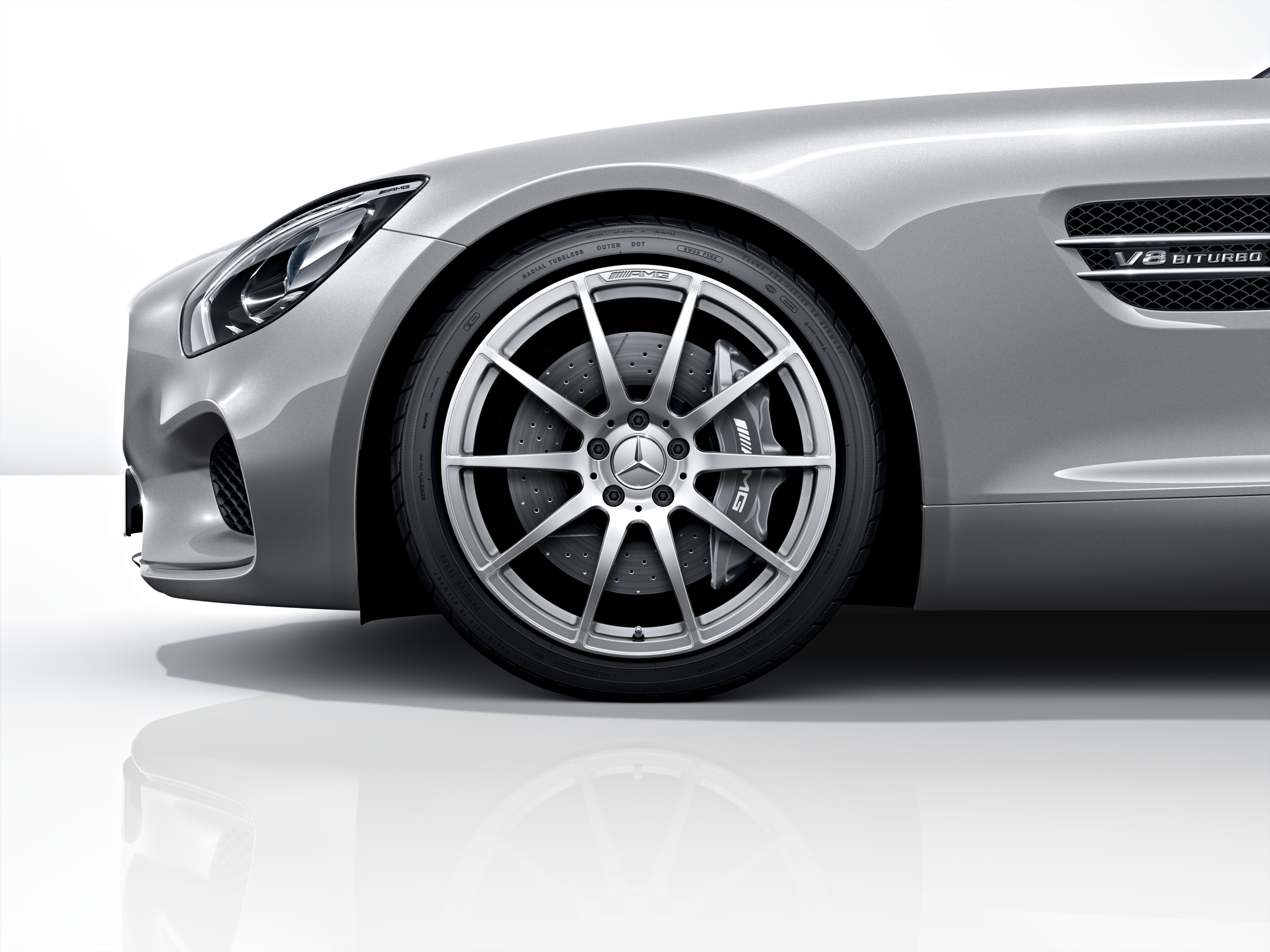 AMG 10-spoke design forged wheel, 48.3 cm (19-inch) - 11 J x 19 ET 68, vanadium silver, high-sheen