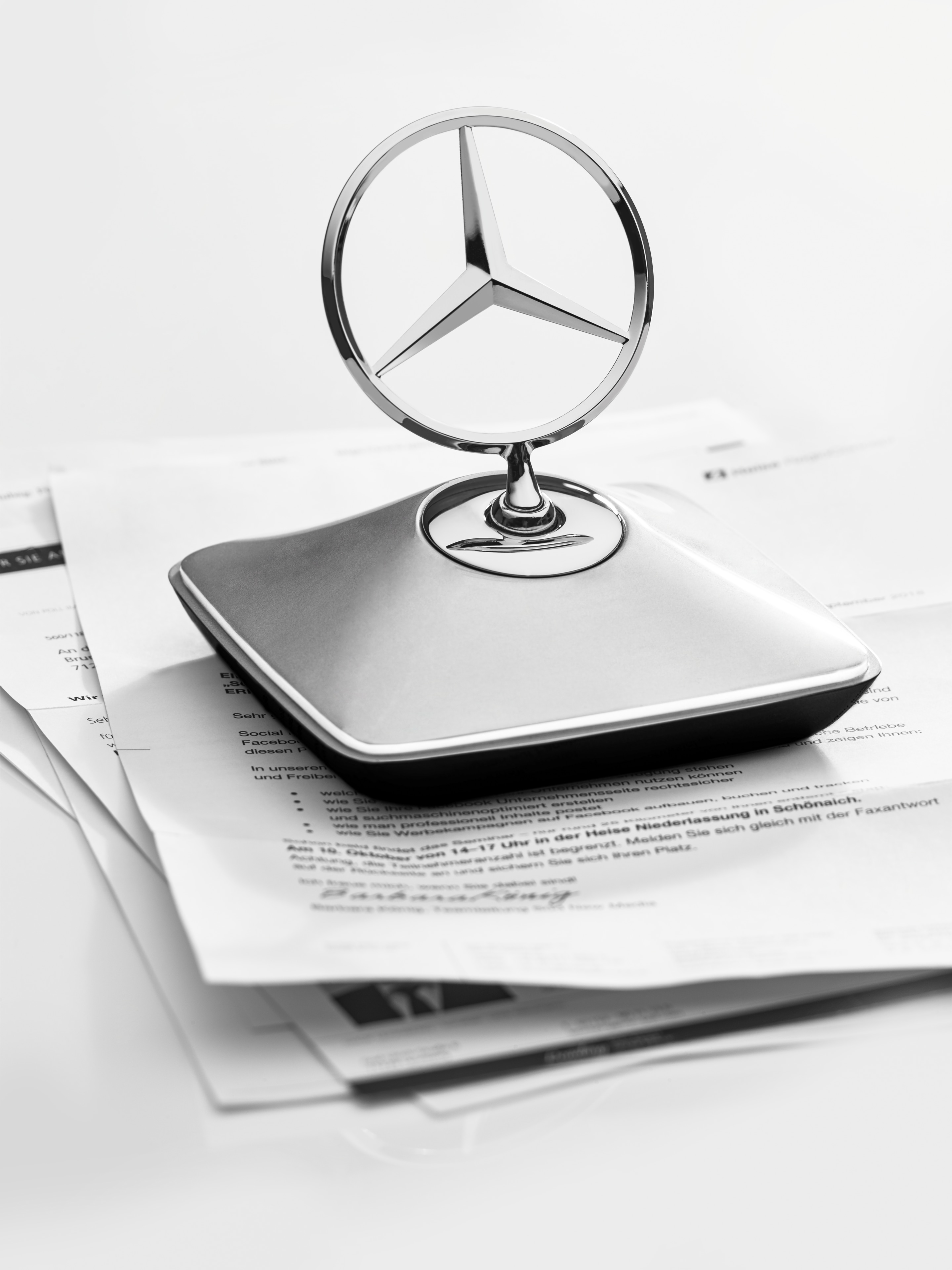 Paperweight - silver-coloured / black, Die-cast zinc / Plastic