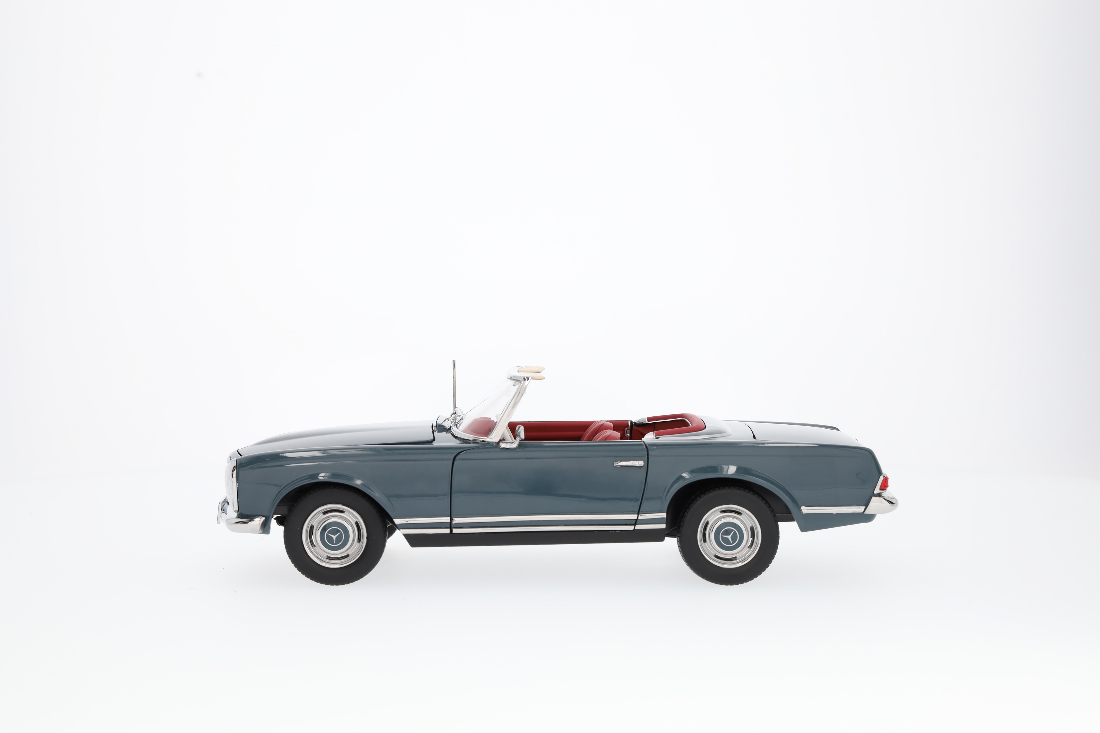 230 SL Pagoda W 113 (1963-1967) - blue-grey, Norev, 1:18