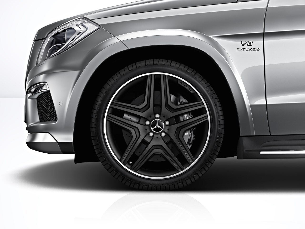 AMG 5-twin-spoke wheel, 53.3 cm (21-inch), High-sheen rim flange - 10 J x 21 ET 46, matt black, high-sheen rim flange