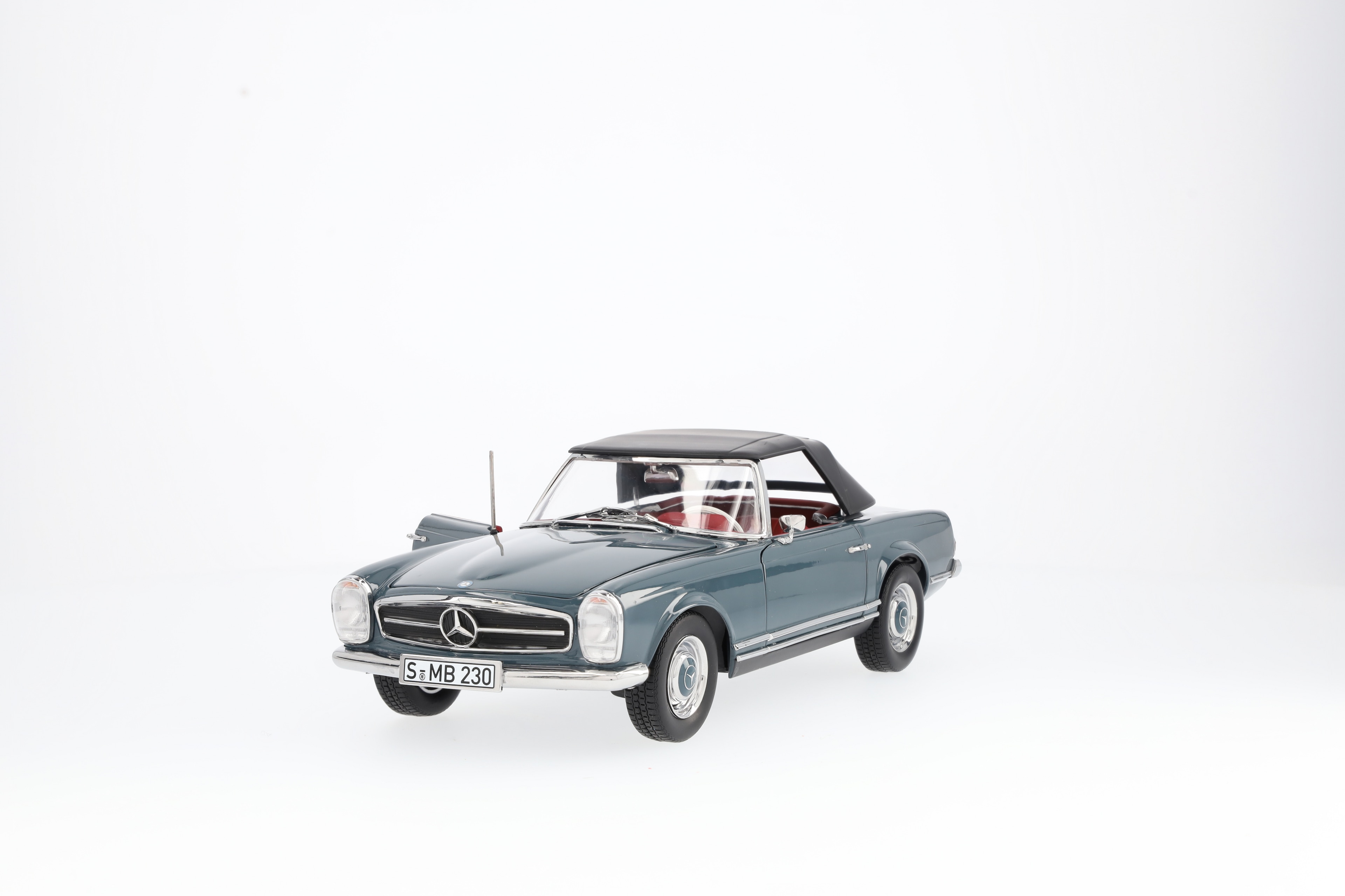 230 SL Pagoda W 113 (1963-1967) - blue-grey, Norev, 1:18