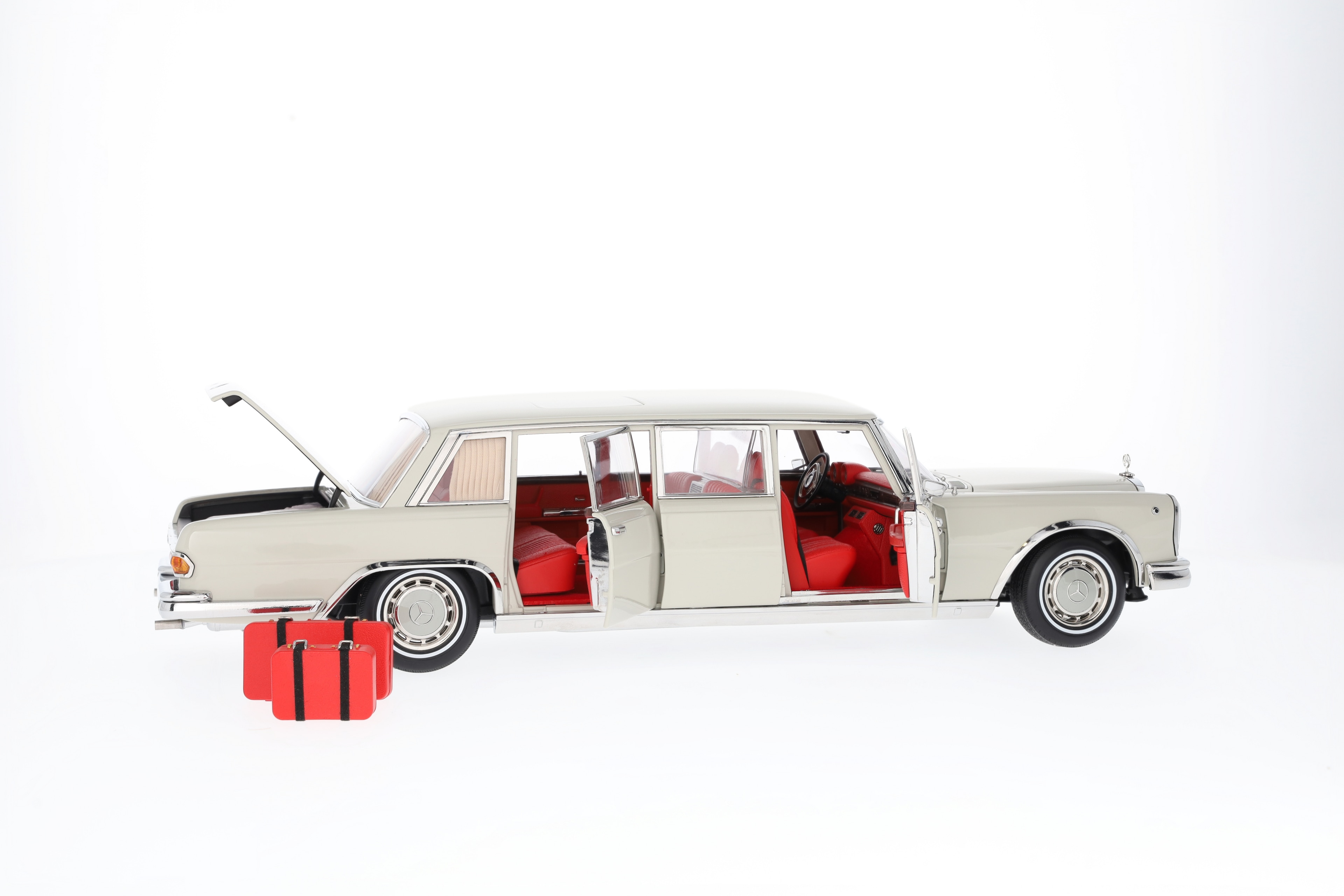 600 Pullmann W 100 (1963-1981) - white grey, NZG, 1:18
