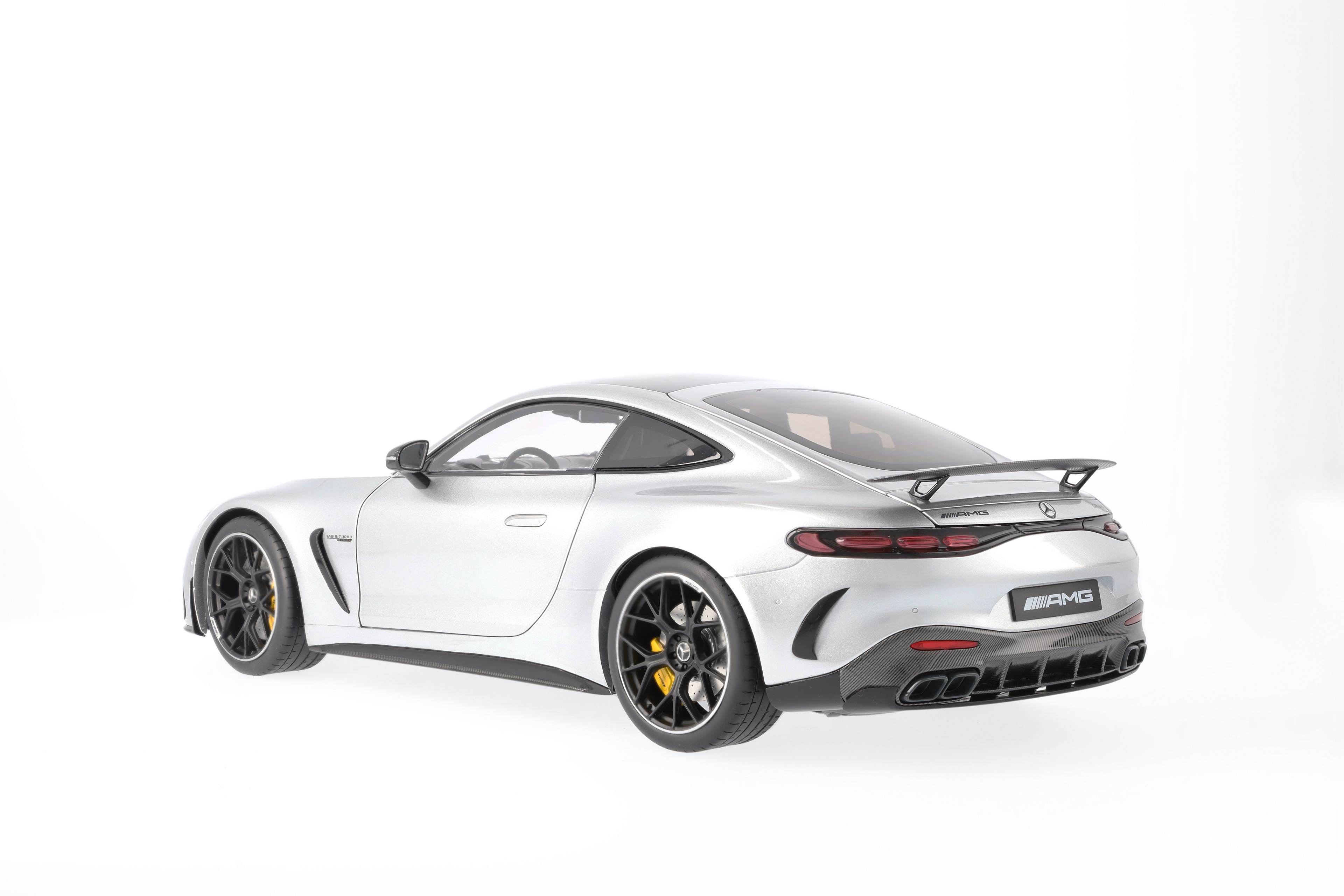 Mercedes-AMG GT 63 4MATIC+ - high-tech silver, NZG, 1:12