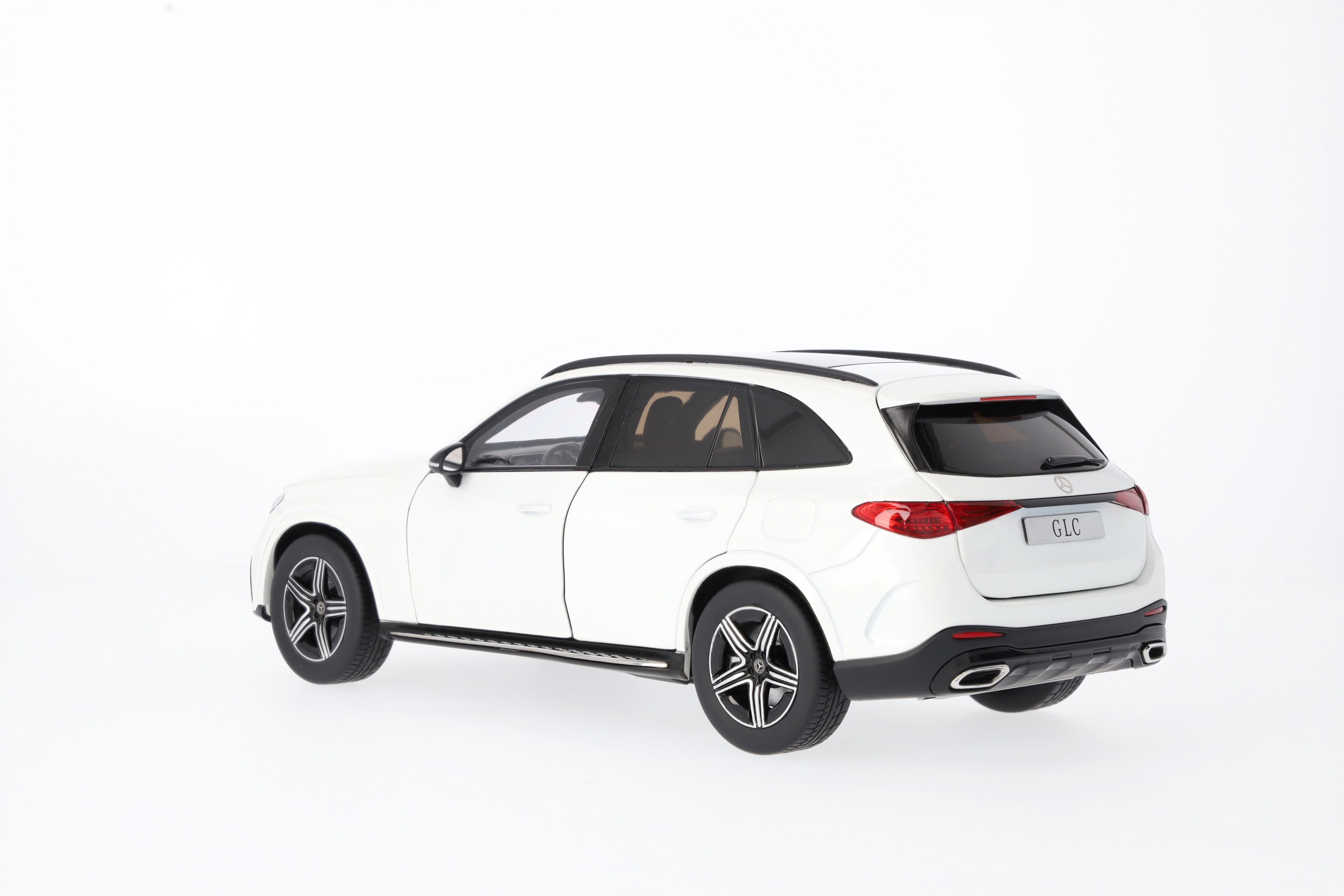 GLC, AMG Line, X254 - MANUFAKTUR opalite white bright, iScale, 1:18